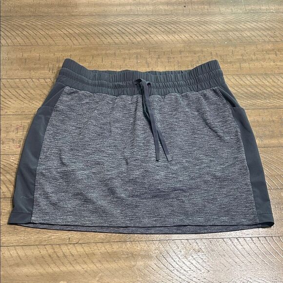 Athleta Excursion Hybrid skort size small - Picture 1 of 10